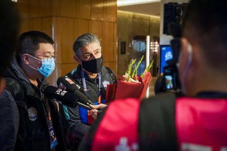 中超进行时丨“唤燃亿心”离不开后勤服务人员的默默坚守！